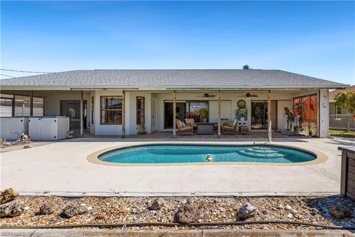 18 SE 20th CT, CAPE CORAL FL 33990