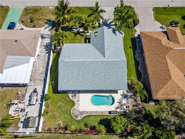 18 SE 20th CT, CAPE CORAL FL 33990