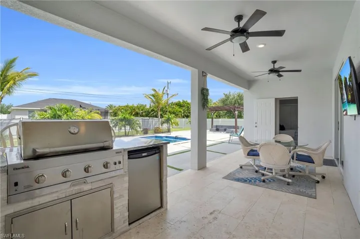 477 NE 1st  PL, Cape Coral, FL 33909