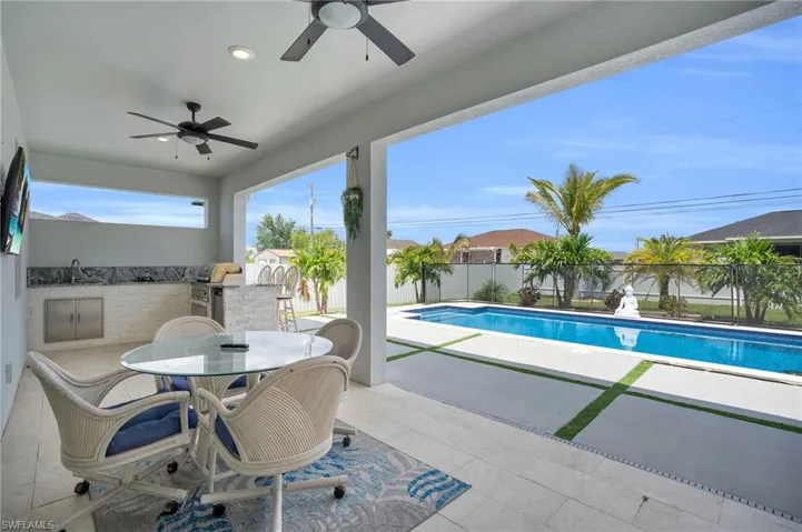 477 NE 1st  PL, Cape Coral, FL 33909
