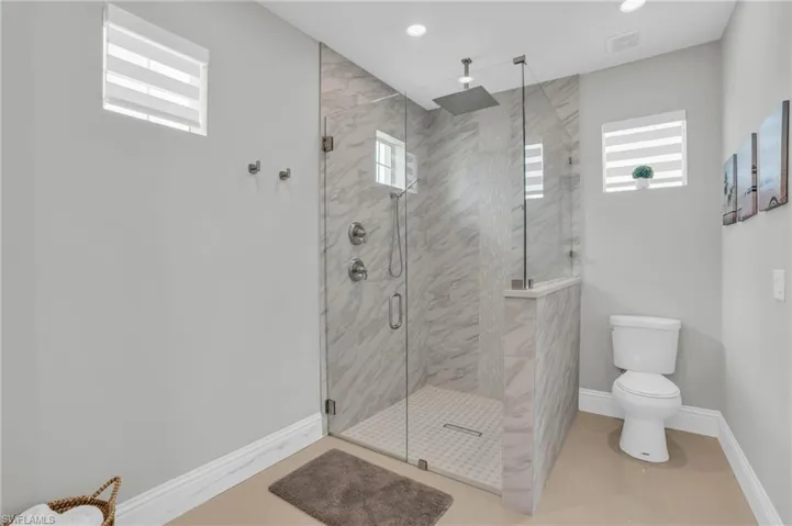 477 NE 1st  PL, Cape Coral, FL 33909