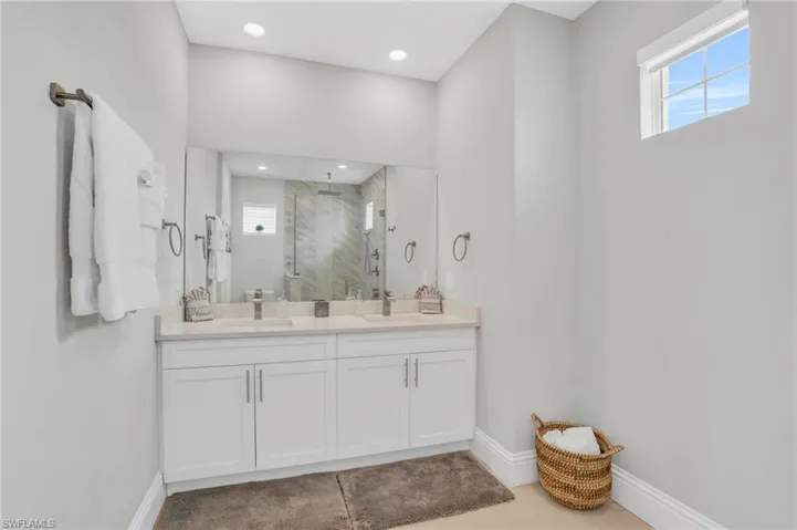477 NE 1st  PL, Cape Coral, FL 33909