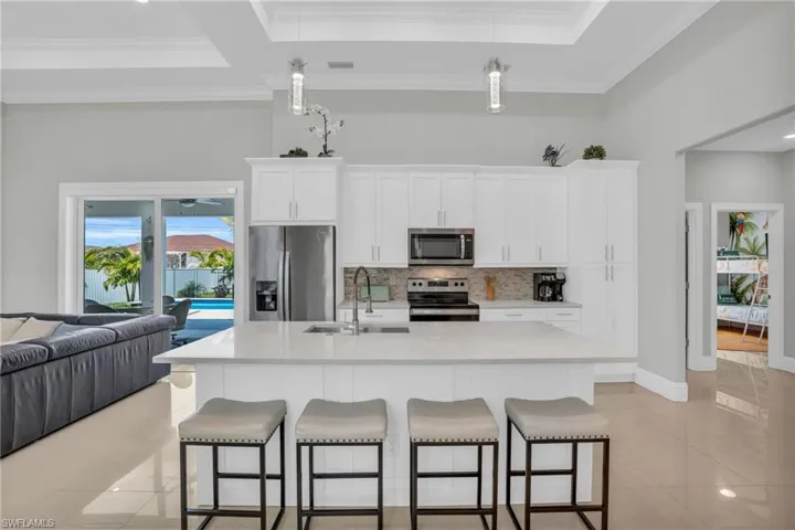 477 NE 1st  PL, Cape Coral, FL 33909