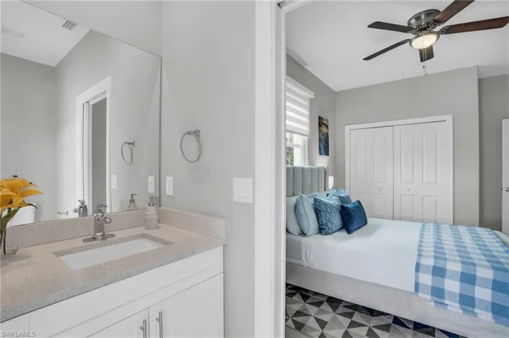477 NE 1st  PL, Cape Coral, FL 33909