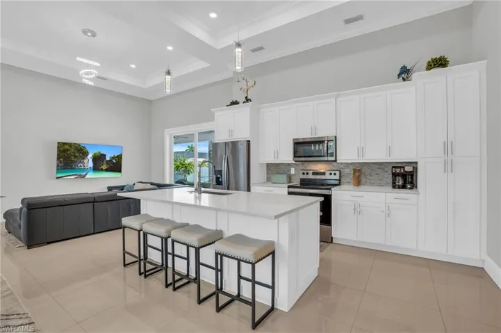 477 NE 1st  PL, Cape Coral, FL 33909