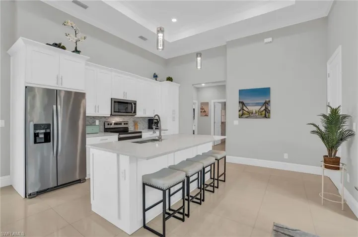 477 NE 1st  PL, Cape Coral, FL 33909