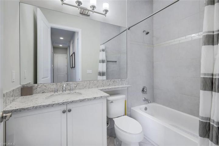 28461  Abruzzo  DR, Bonita Springs, FL 34135