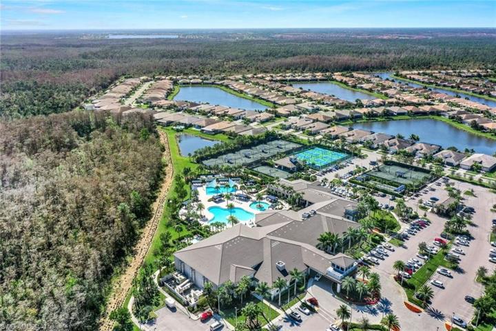 28461  Abruzzo  DR, Bonita Springs, FL 34135