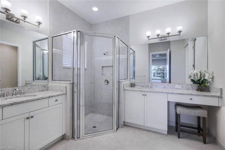 28461  Abruzzo  DR, Bonita Springs, FL 34135