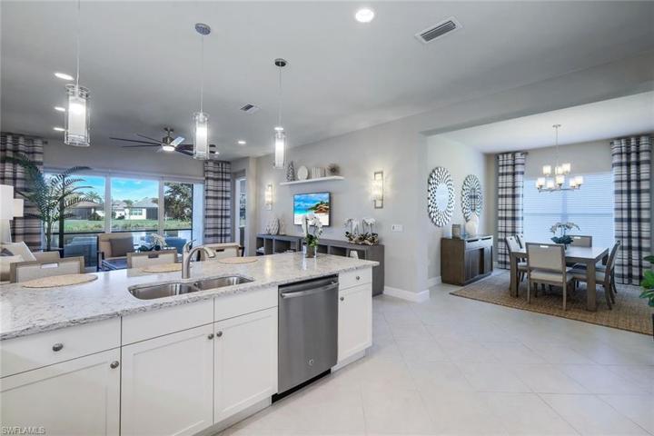28461  Abruzzo  DR, Bonita Springs, FL 34135