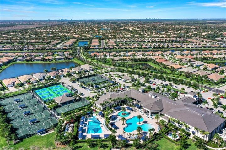 28461  Abruzzo  DR, Bonita Springs, FL 34135