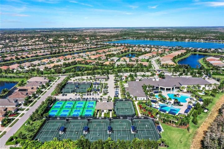 28461  Abruzzo  DR, Bonita Springs, FL 34135