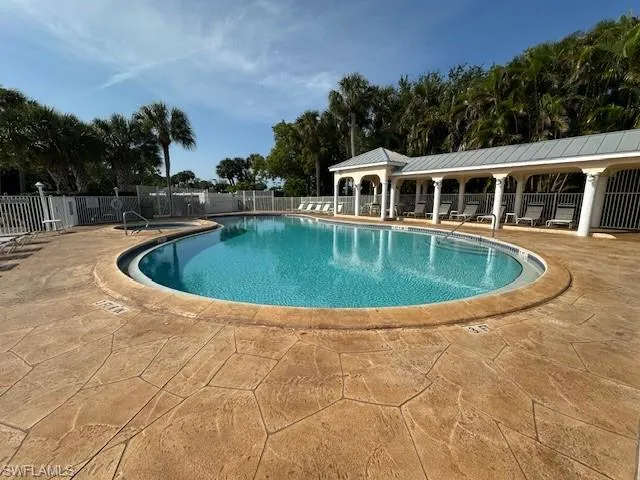 2662  Aft  AVE, Naples, FL 34109