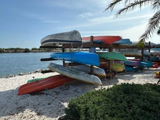 2662  Aft  AVE, Naples, FL 34109