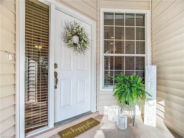 2662  Aft  AVE, Naples, FL 34109