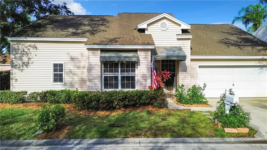 2662  Aft  AVE, Naples, FL 34109