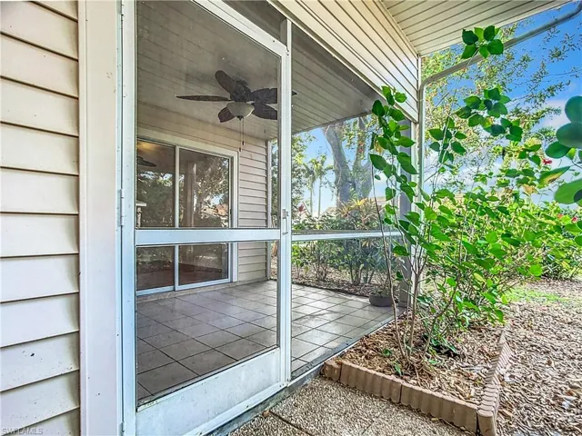2662  Aft  AVE, Naples, FL 34109