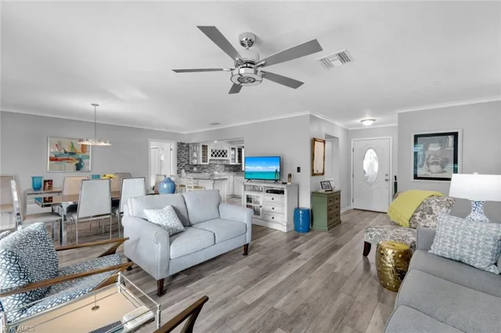 4263  Island  CIR, Fort Myers, FL 33919