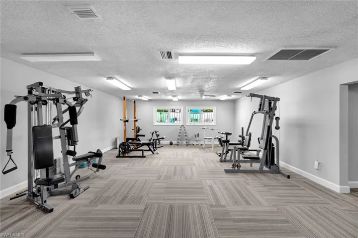 4263  Island  CIR, Fort Myers, FL 33919