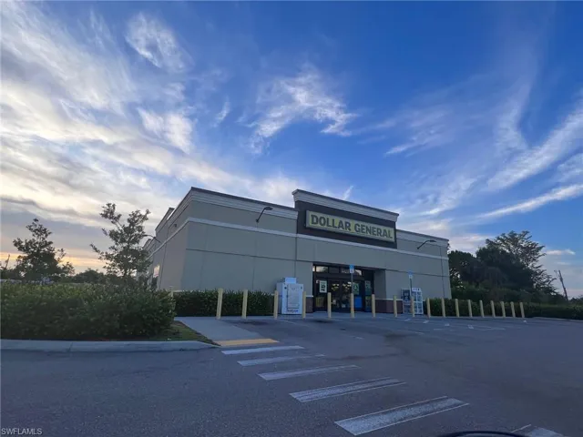 Lot is next door to Dollar General