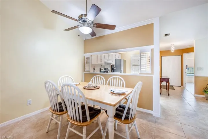 2584  Kings Lake  BLVD, Naples, FL 34112