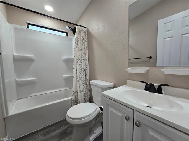 4701 Leilani Ln, Bonita Springs, Florida 34134