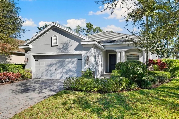 3593  Canopy  CIR, Naples, FL 34120