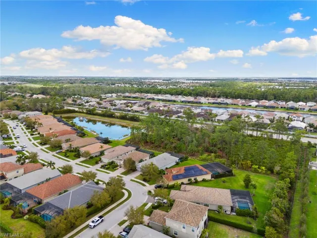 3593  Canopy  CIR, Naples, FL 34120