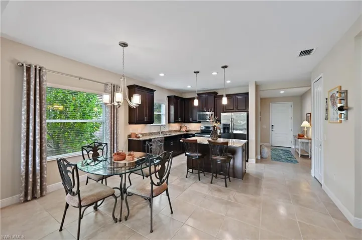 3571 Canopy Cir, Naples, Florida 34120