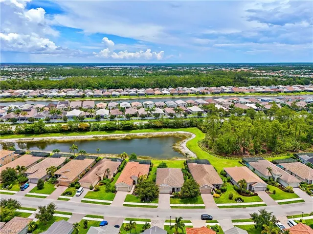 3571 Canopy Cir, Naples, Florida 34120