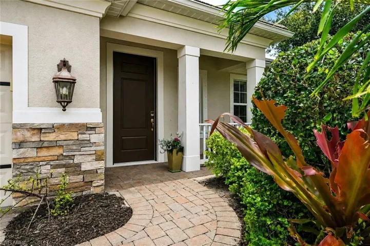 3571 Canopy Cir, Naples, Florida 34120
