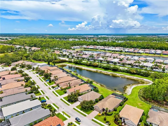 3571 Canopy Cir, Naples, Florida 34120