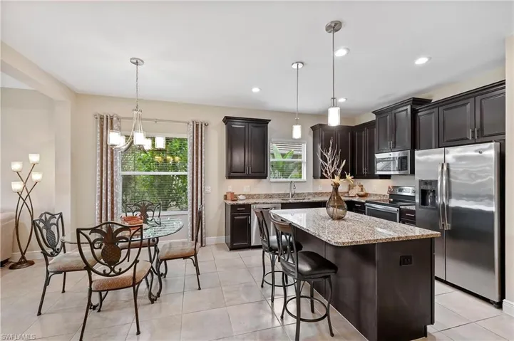 3571 Canopy Cir, Naples, Florida 34120