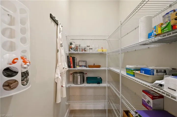 3571 Canopy Cir, Naples, Florida 34120