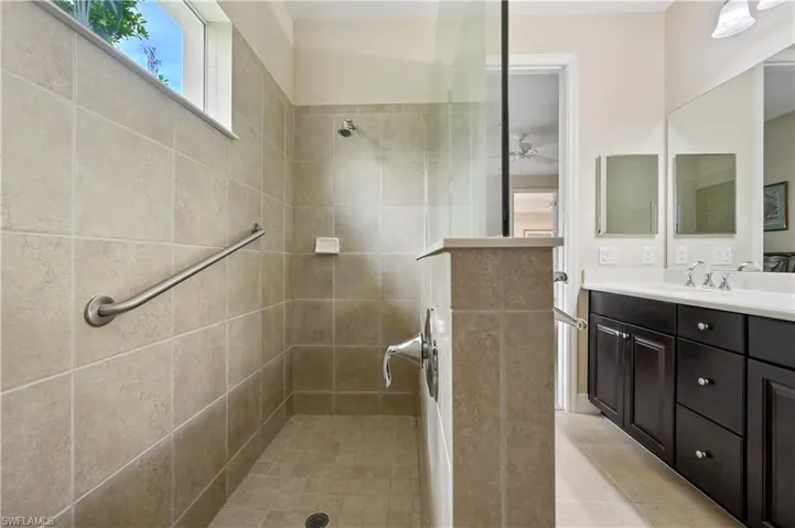 3571 Canopy Cir, Naples, Florida 34120