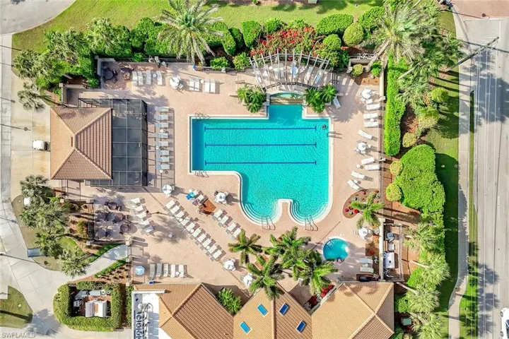 Community Pool, Fitness, Dining