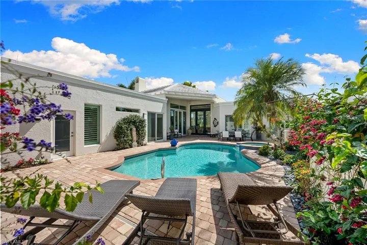 7963 Grand Bay Dr 11, Naples, Florida 34108