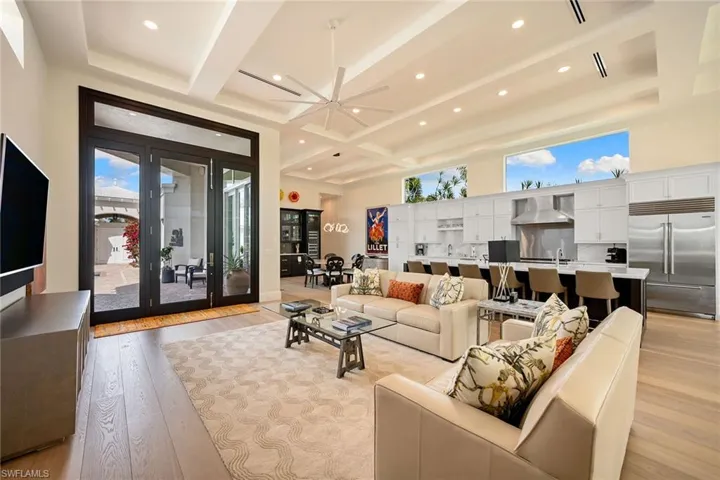 7963 Grand Bay Dr 11, Naples, Florida 34108