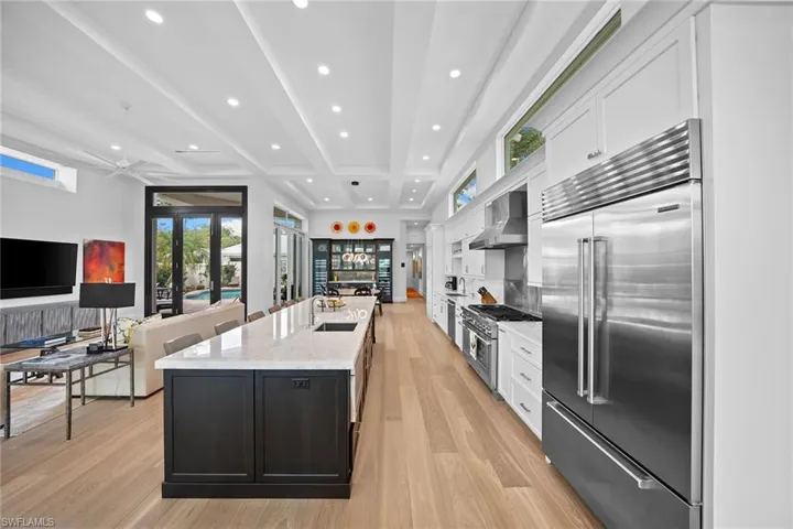 7963 Grand Bay Dr 11, Naples, Florida 34108
