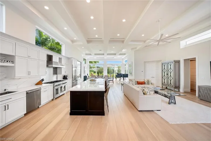 7963  Grand Bay  DR, Naples, FL 34108