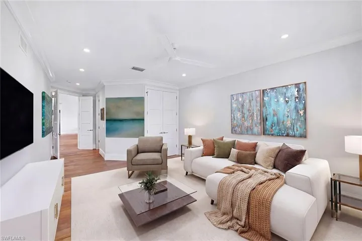 7963 Grand Bay Dr 11, Naples, Florida 34108