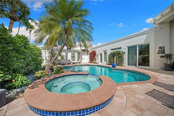 7963  Grand Bay  DR, Naples, FL 34108