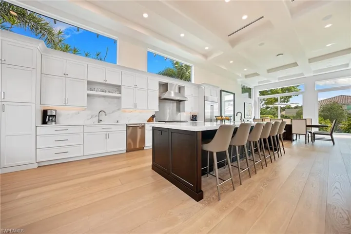 7963  Grand Bay  DR, Naples, FL 34108