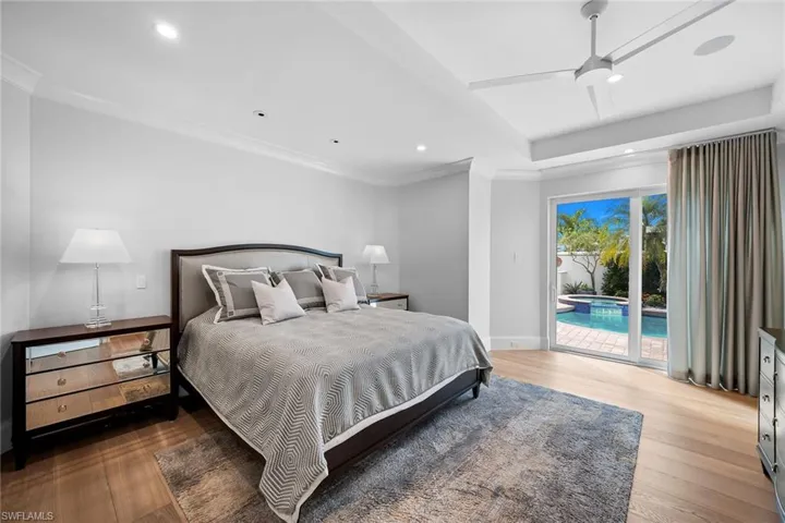 7963 Grand Bay Dr 11, Naples, Florida 34108