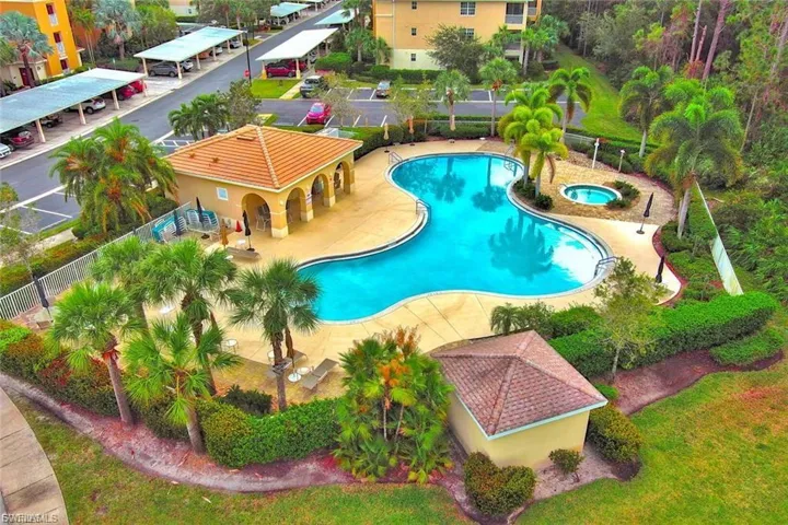 THE PALAZZO POOL, SPA & COOKING AREA IS A HUGE ATTRACTION FOR PALAZZO RESIDENTS ONLY.