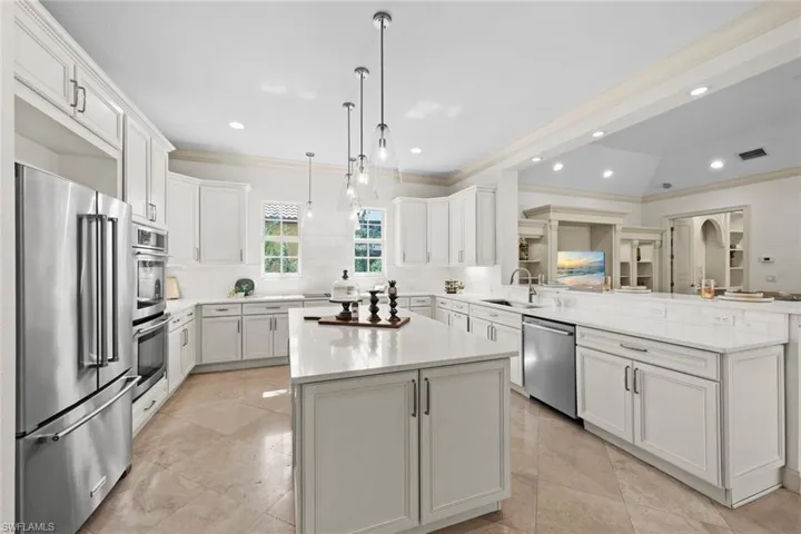 Beautifully updated kitchen