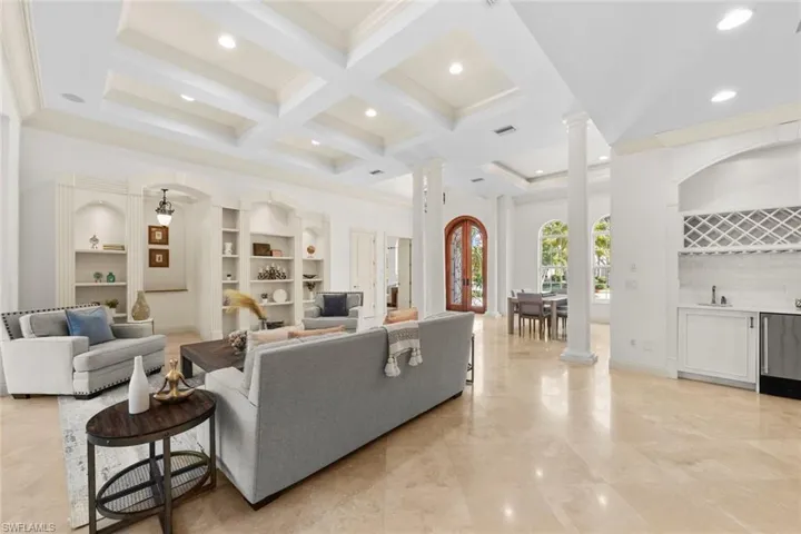 Living room / wet bar