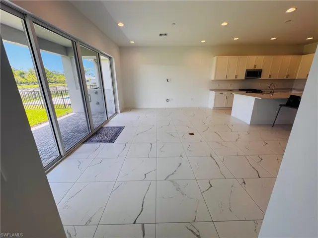 2864 Bloomfield Way, Other, Florida 34116