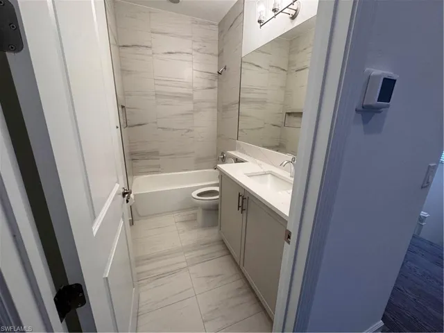 2864 Bloomfield Way, Other, Florida 34116