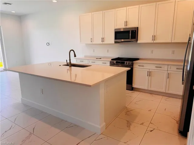 2864 Bloomfield Way, Other, Florida 34116